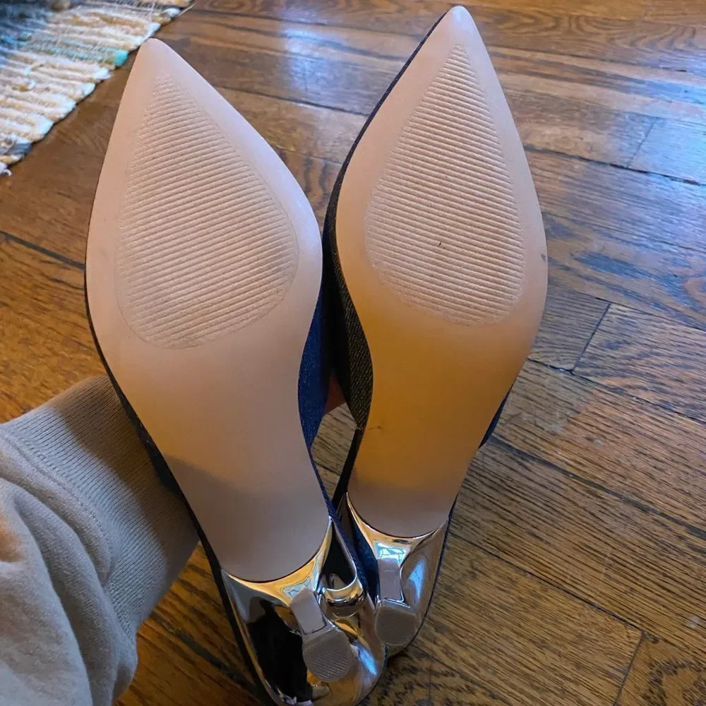 Aqua Women's Elegant Black Pointed-Toe kitten Heels size 7.5